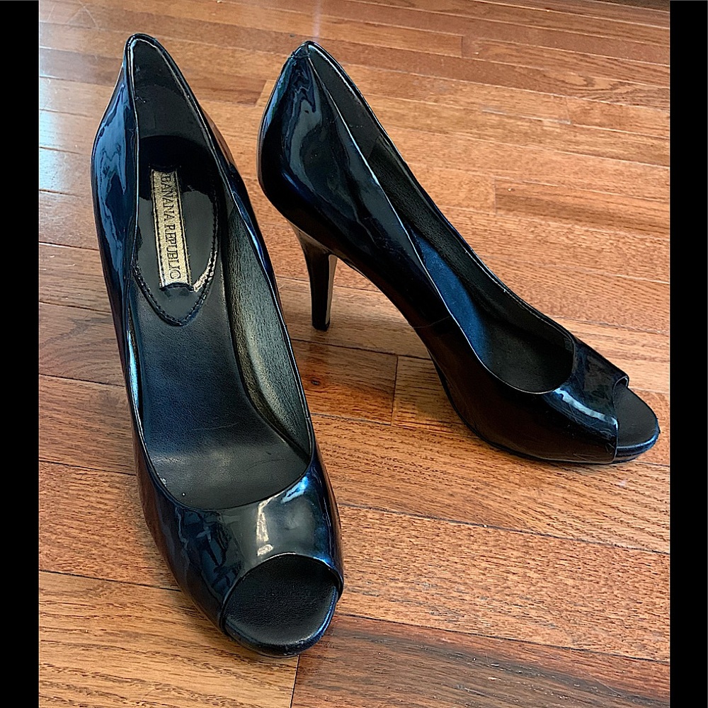 Banana Republic Patent Leather Heals